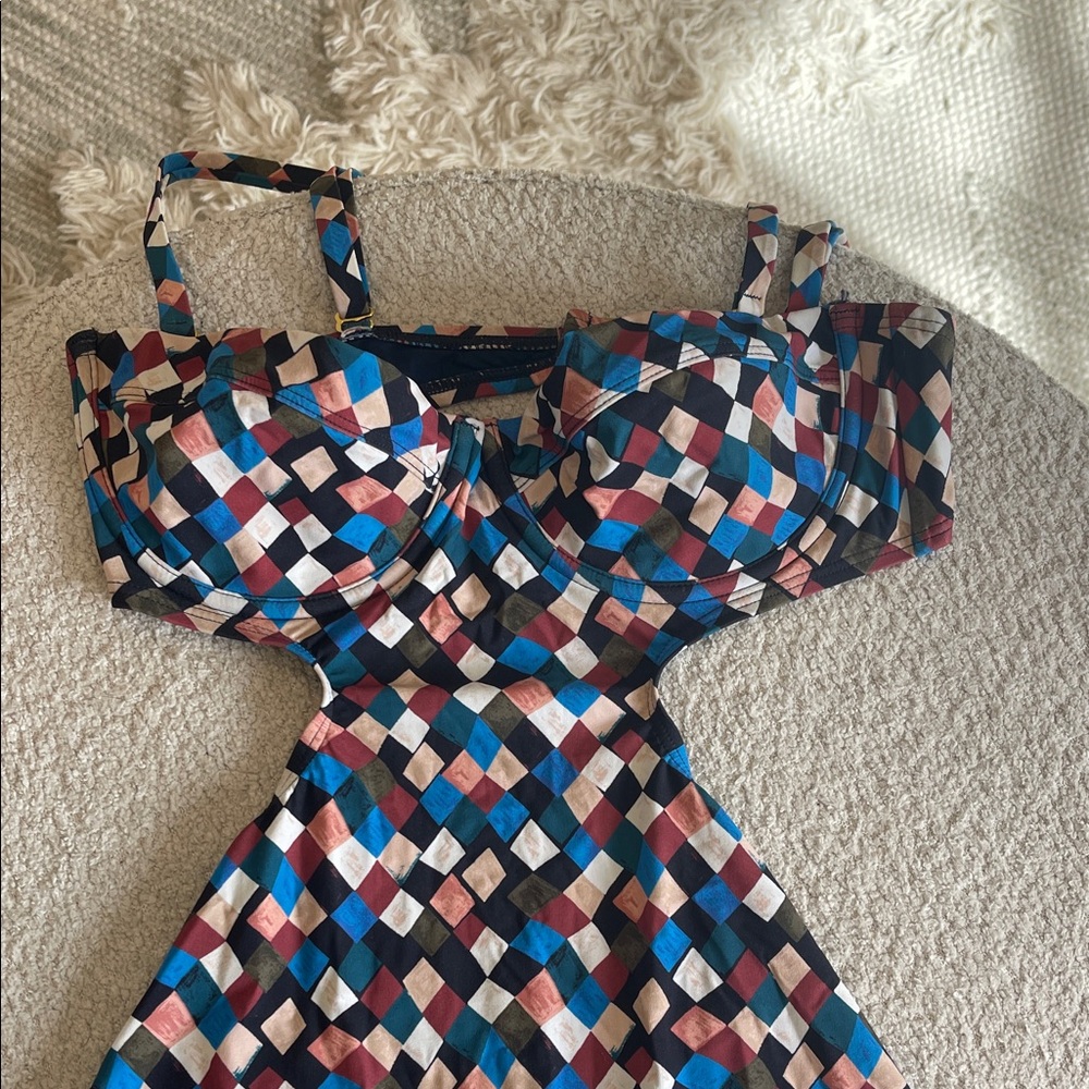 NWT Tory Burch Clemence Cut-Out One Piece Swimsuit - Small - Picture 3 of 6